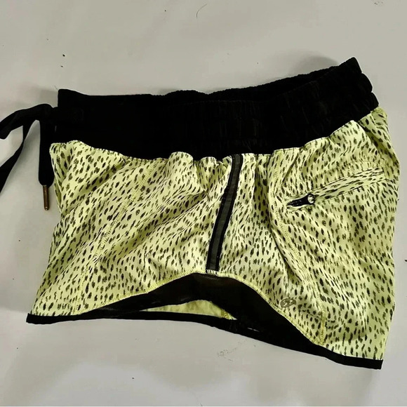 Lululemon Women Dottie Dash Clarity Yellow Black Hotty Hot Drawstring Shorts 4 - Picture 3 of 3